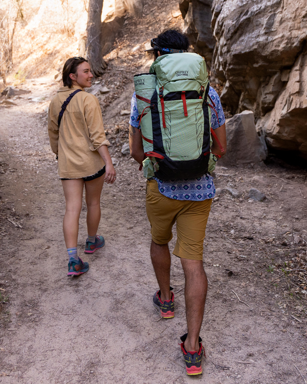 Crazy Creek Hex 2.0™ x Osprey Talon™ 33